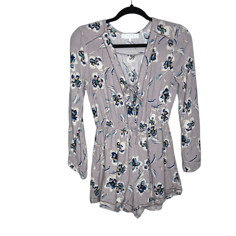 ASTR the Label Romper Womens Small Purple Floral Print Lined Long Sleeve Cottage